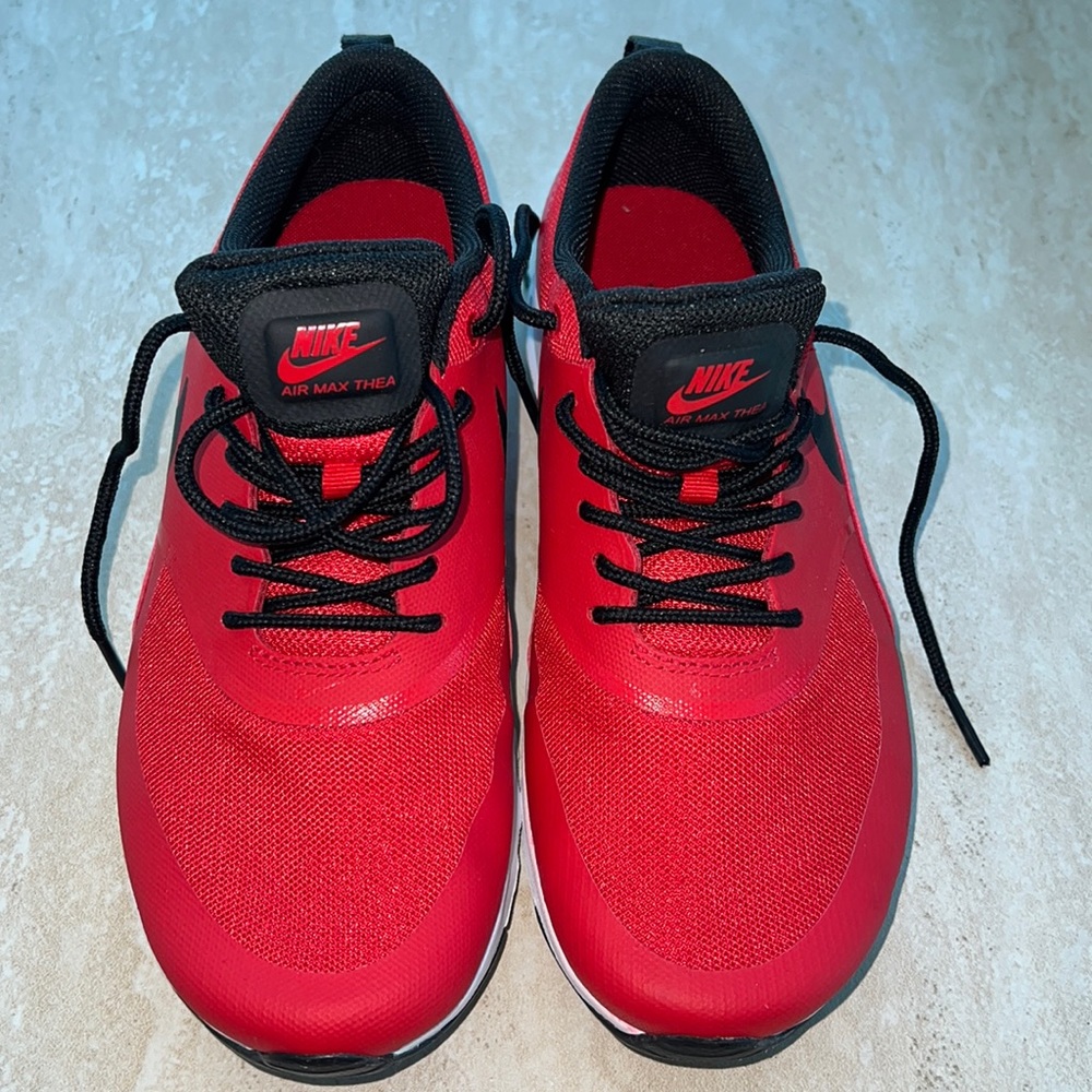 WOMENS NIKE AIR MAX THEA SIZE 7.5